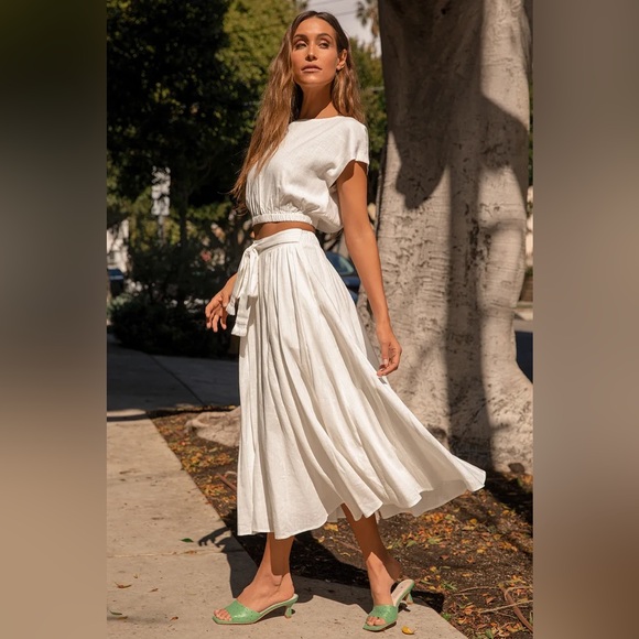 Lulus Dresses & Skirts - NWT LuLus 2pc Brings You Back Ivory Linen Blend Crop Top Midi Skirt Sz Large